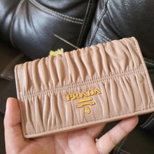 Load image into Gallery viewer, Nappa Gaufre Leather Wallet
