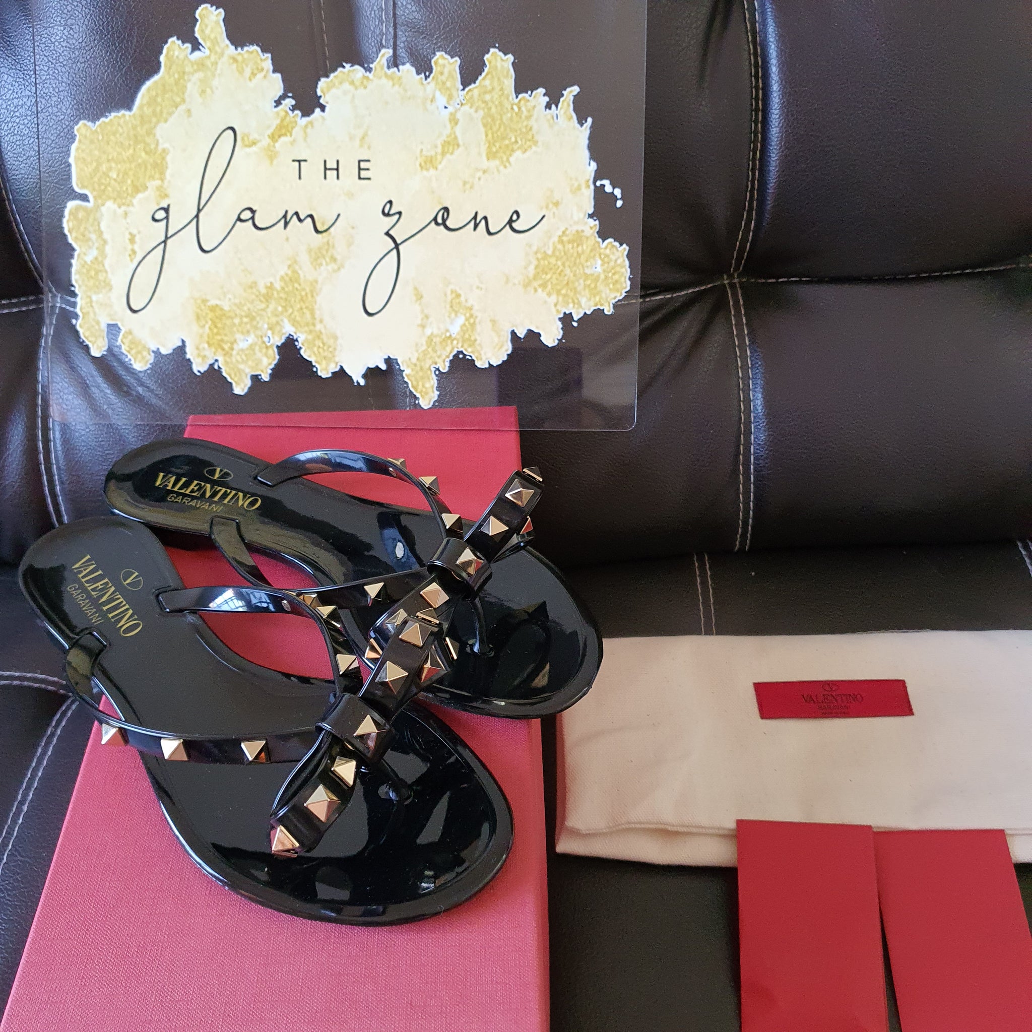 NEW!! Chic Bow & Pyramid Stud Sandal in Black