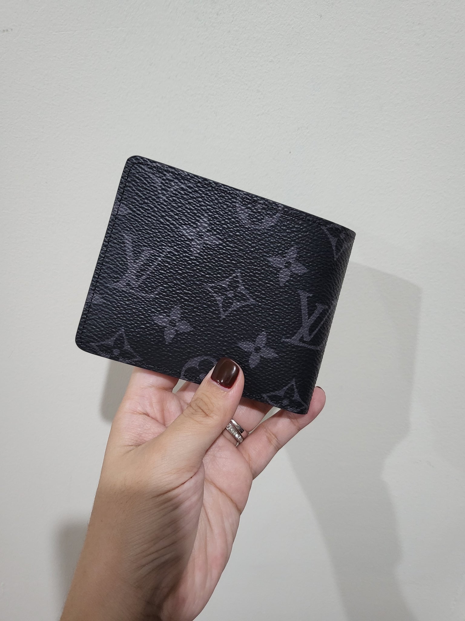 Luxury Handbags LOUIS VUITTON Zippy Wallet Monogram Eclipse Canvas XL   Mazzarese Jewelry